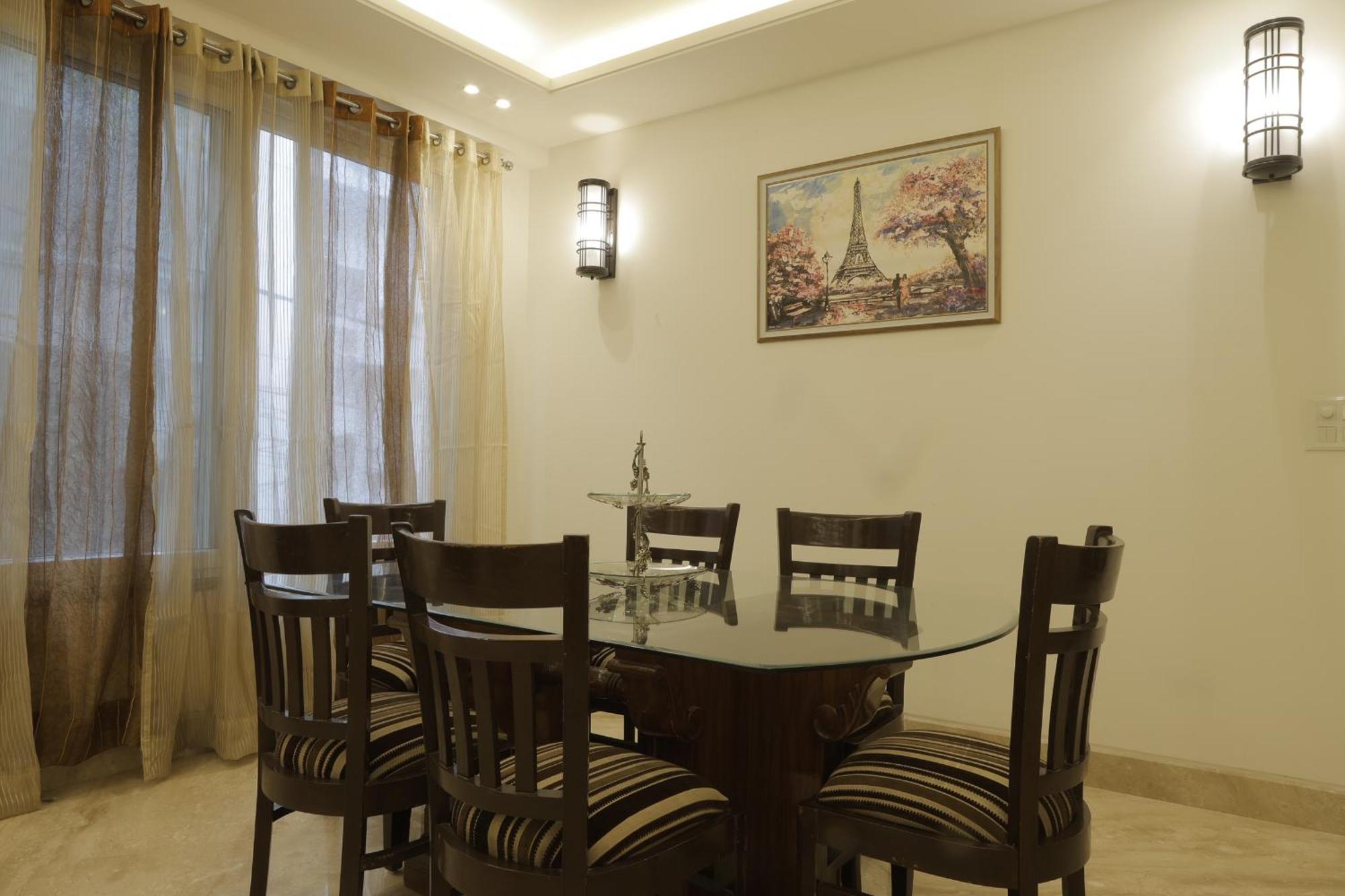 Under My Roof Superio Bed & Breakfast New Delhi Bagian luar foto